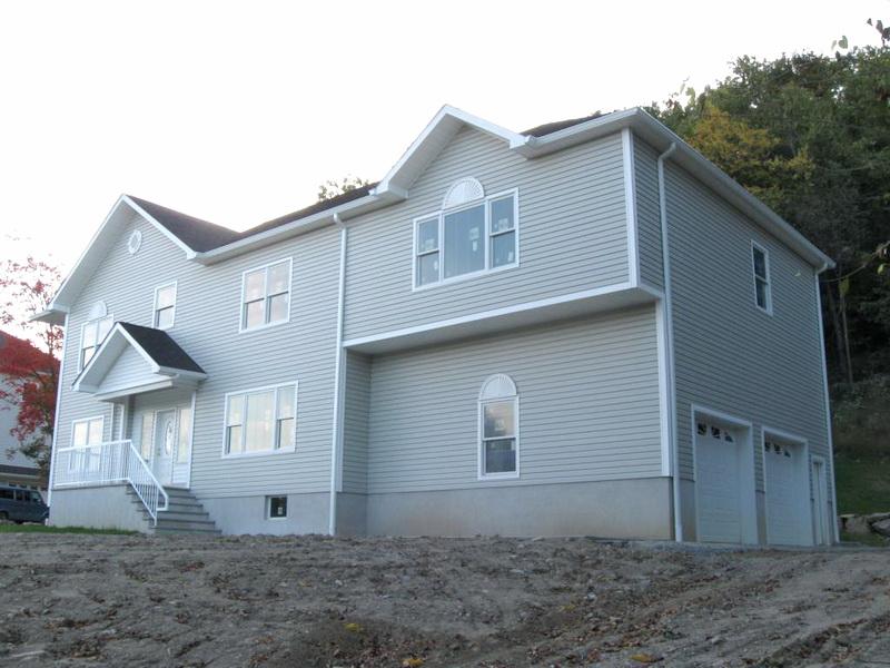 82 EDSALL DR