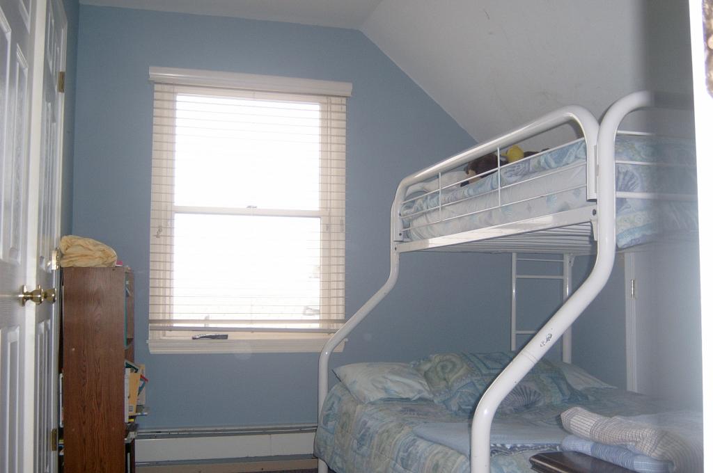 315 W KUPPER DR