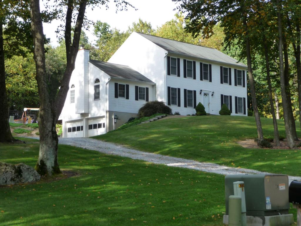 MLS #/Web ID: 2725587