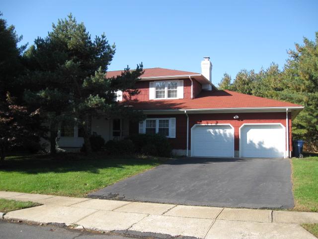 72 HIDDEN LAKE DR