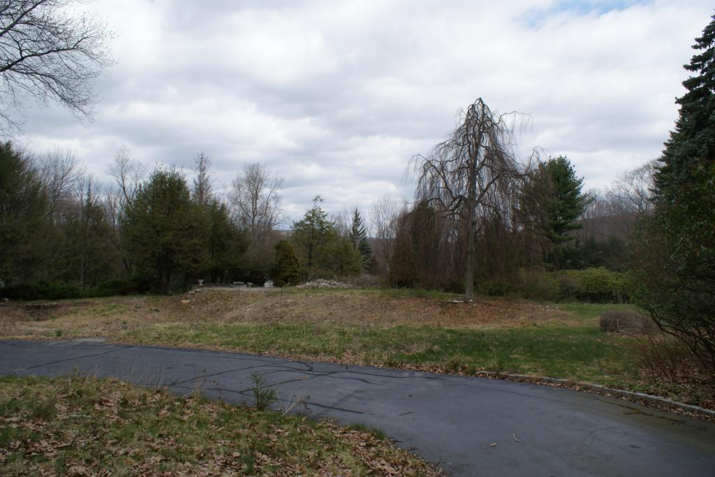 1 BROOKVALE RD
