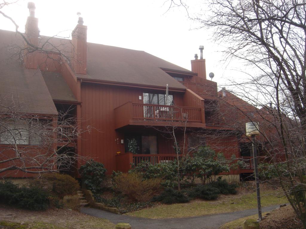 Single Family Home for Sale, ListingId:13795375, location: 556 SANDERLING CT Secaucus 07094