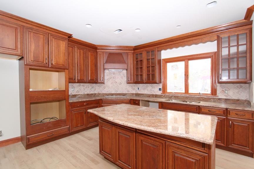 MLS #/Web ID: 2685288
