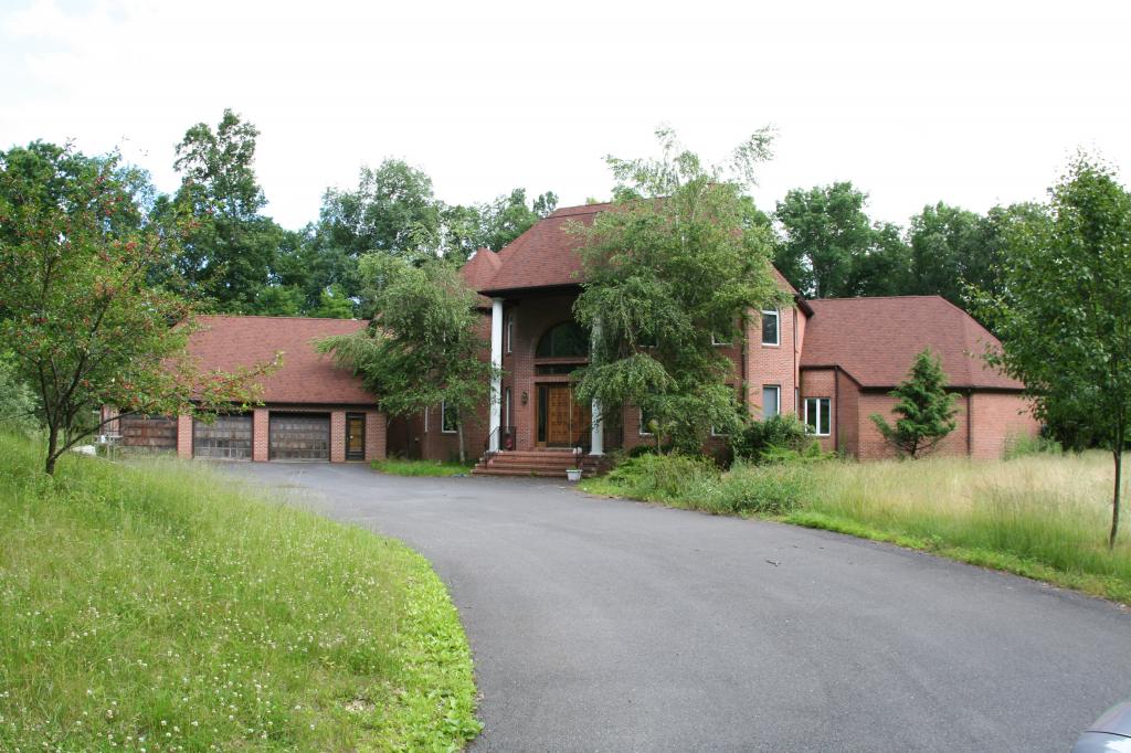 27 MOUNTAIN VIEW DR