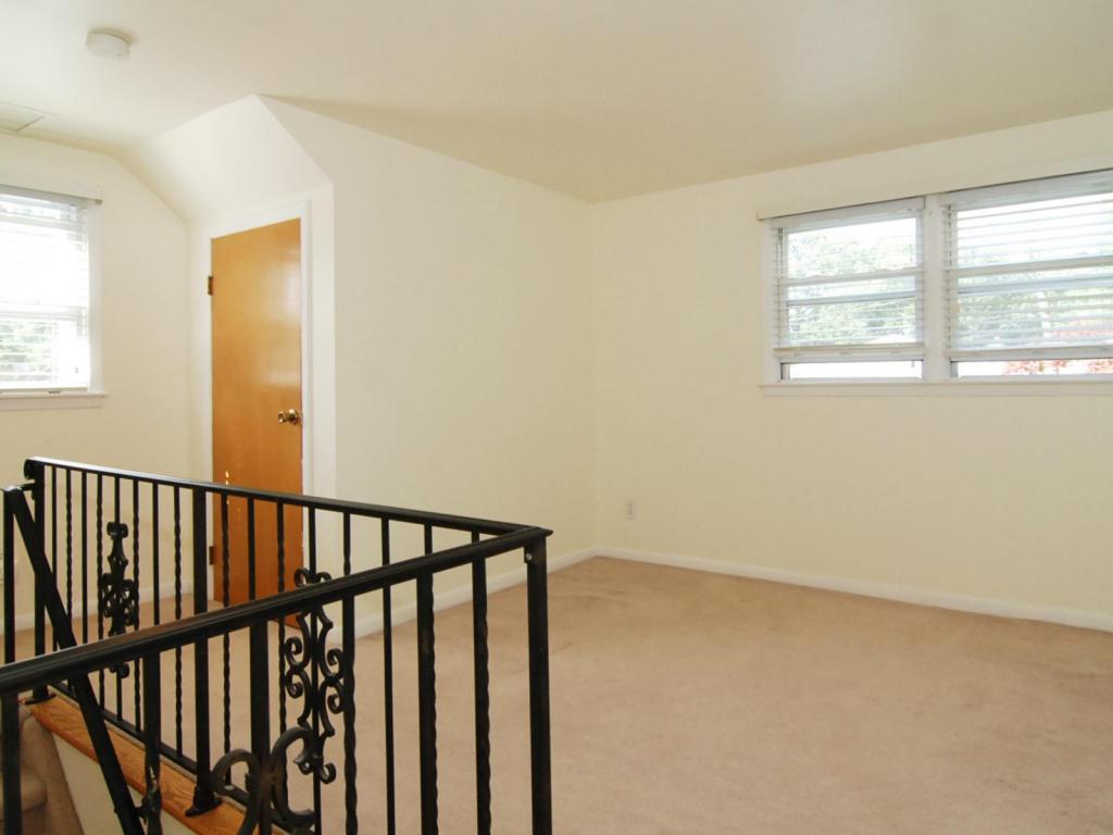 MLS #/Web ID: 2701688