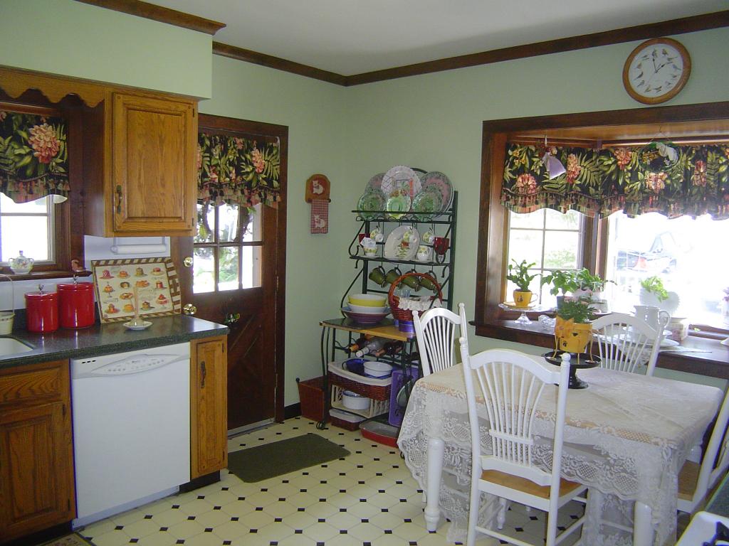 68 Forest Ave