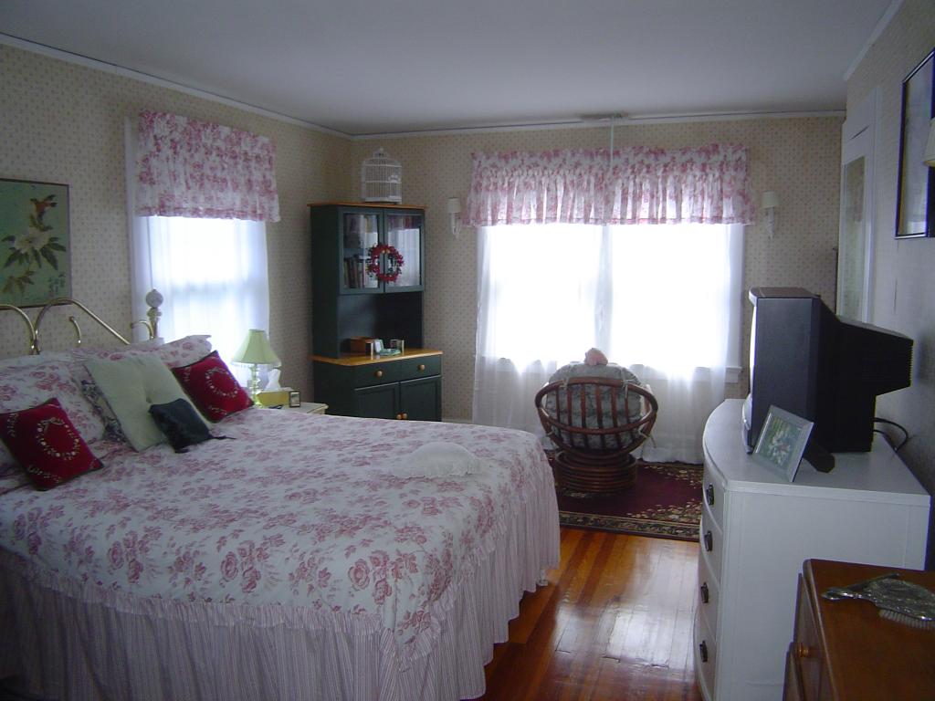 68 Forest Ave