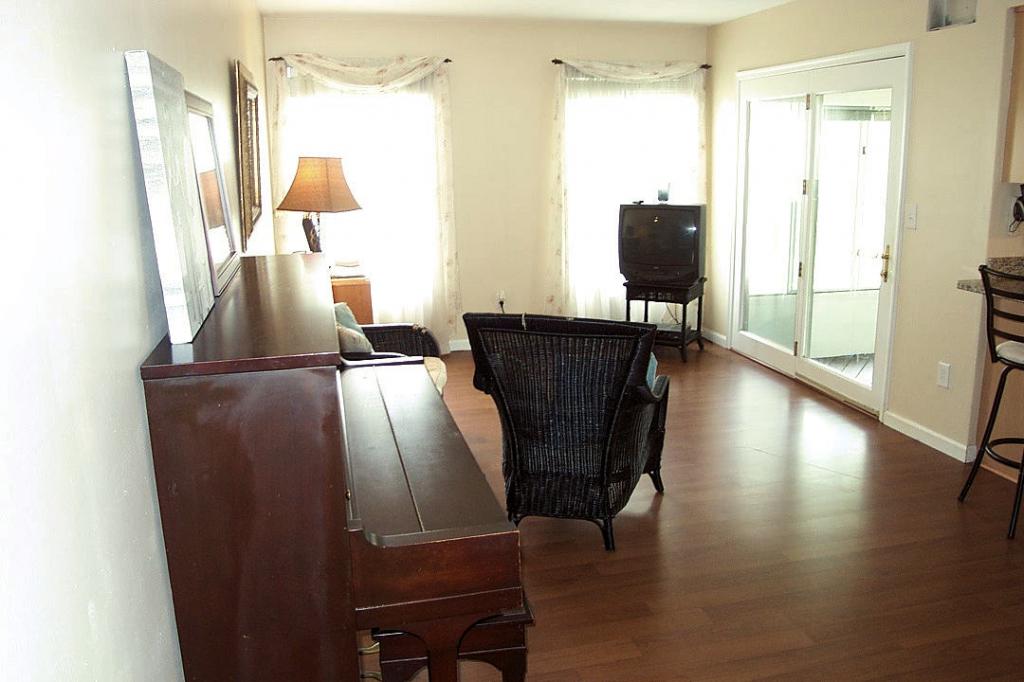 MLS #/Web ID: 2712388
