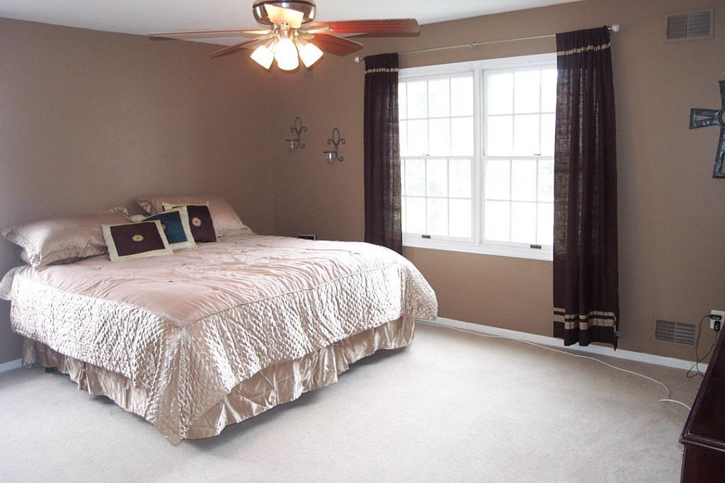 MLS #/Web ID: 2712388