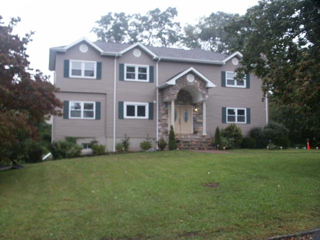 MLS #/Web ID: 2717088