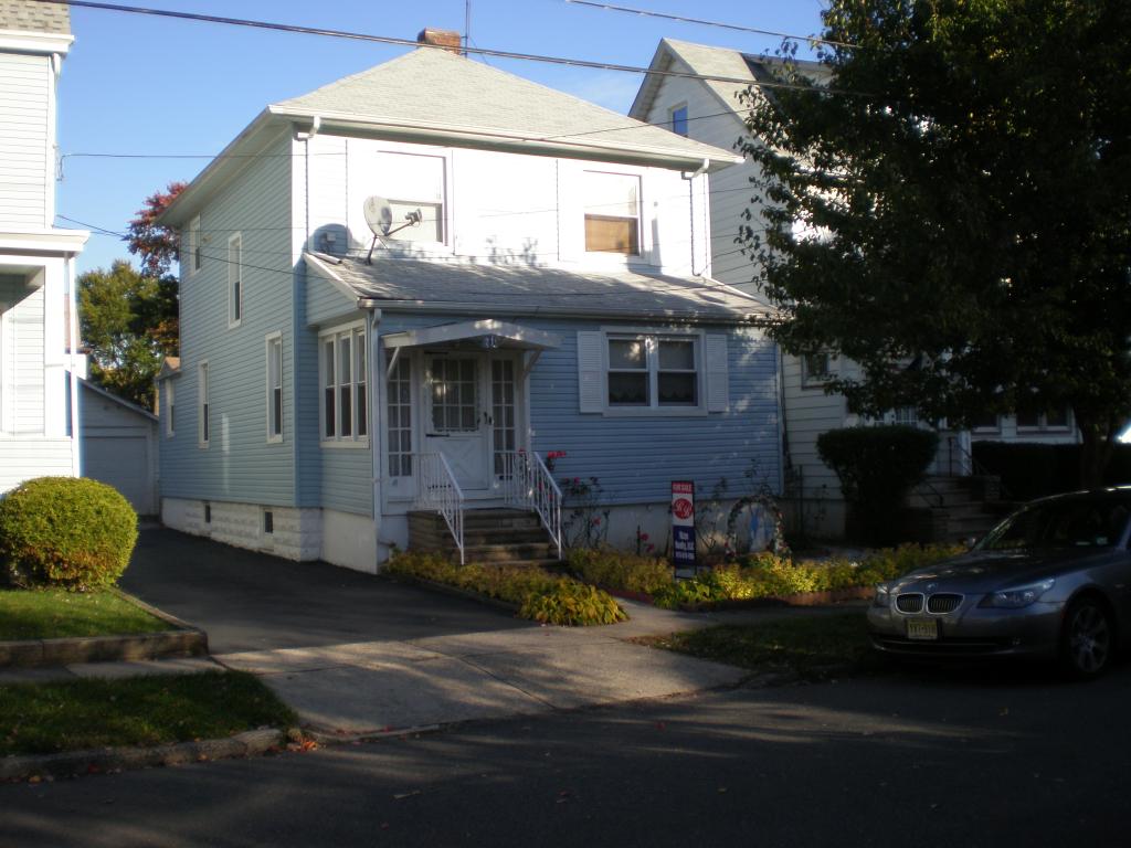 MLS #/Web ID: 2722488