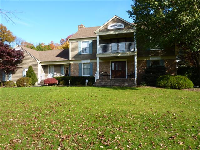 12 VALLEY VIEW LN