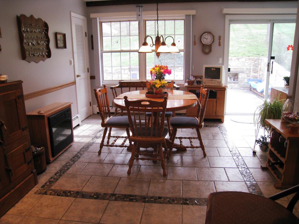 MLS #/Web ID: 2724088