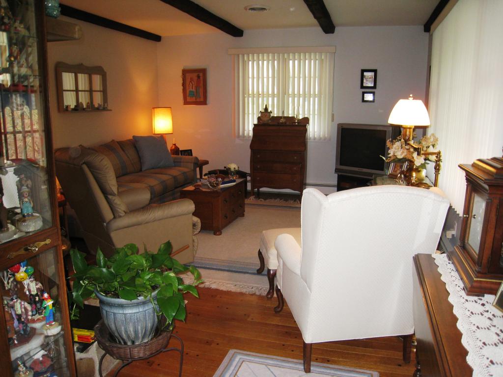 MLS #/Web ID: 2724088