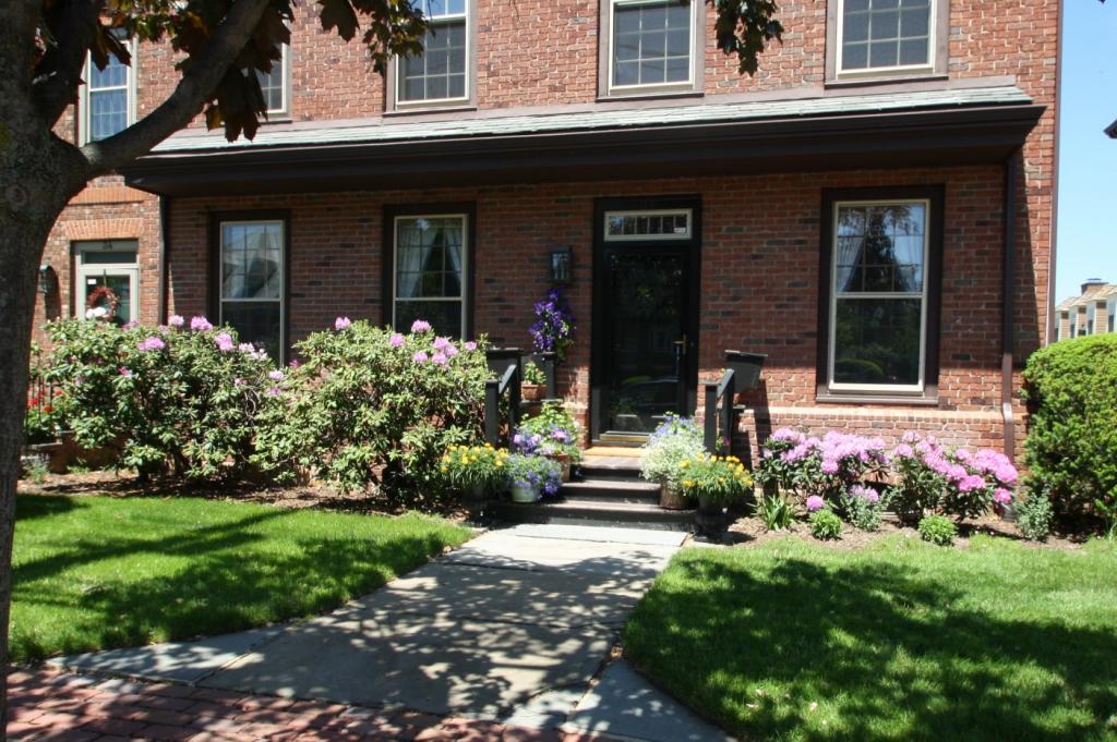 MLS #/Web ID: 2725888