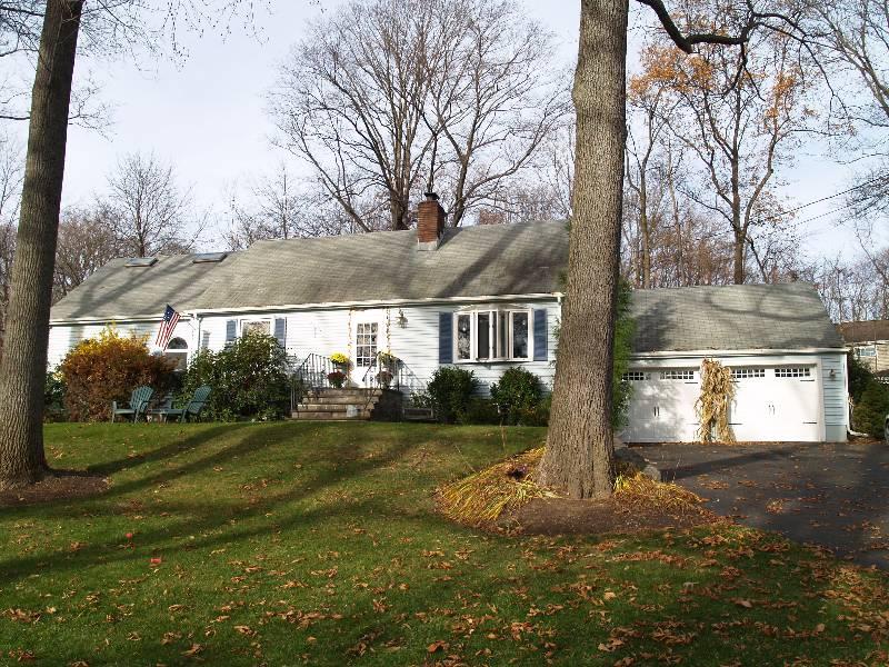 MLS #/Web ID: 2727888