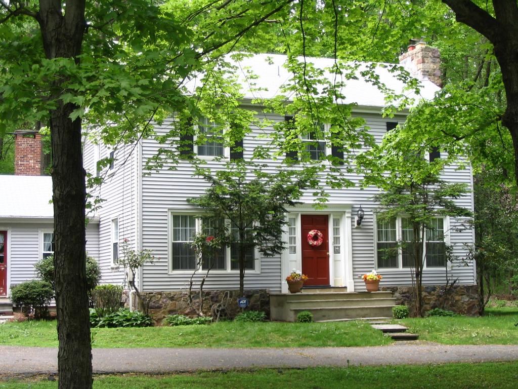 MLS #/Web ID: 2684289