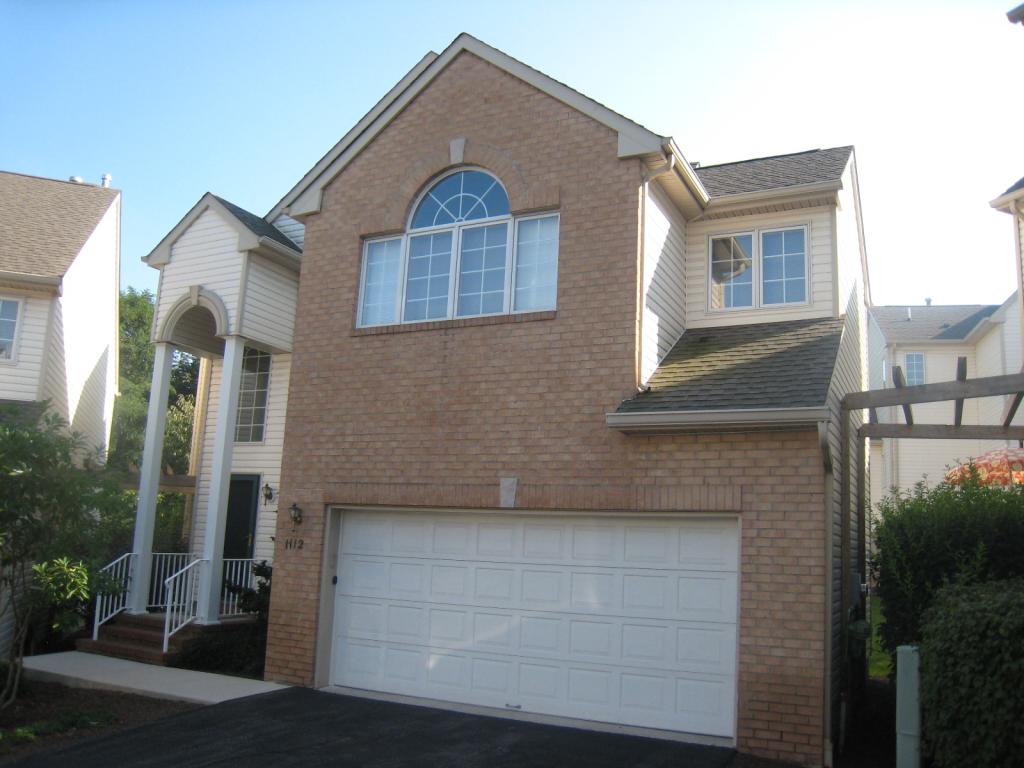 MLS #/Web ID: 2703689