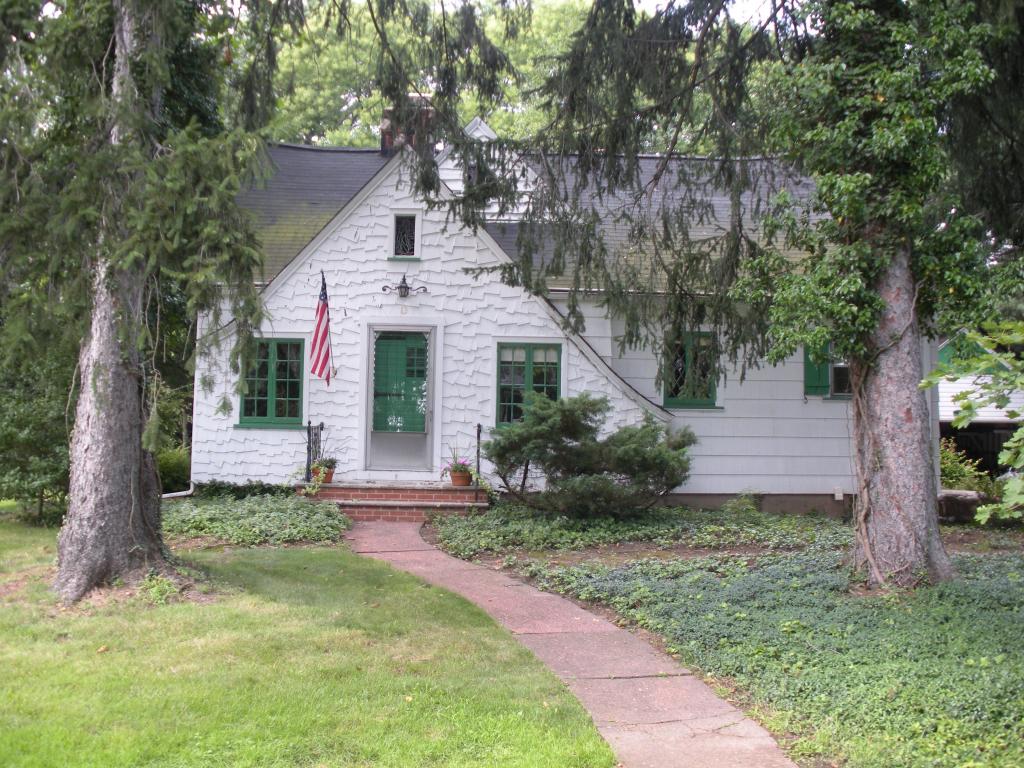 13 HARVEST AVE