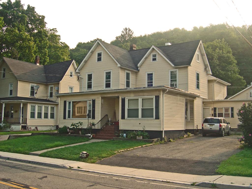 MLS #/Web ID: 2706989