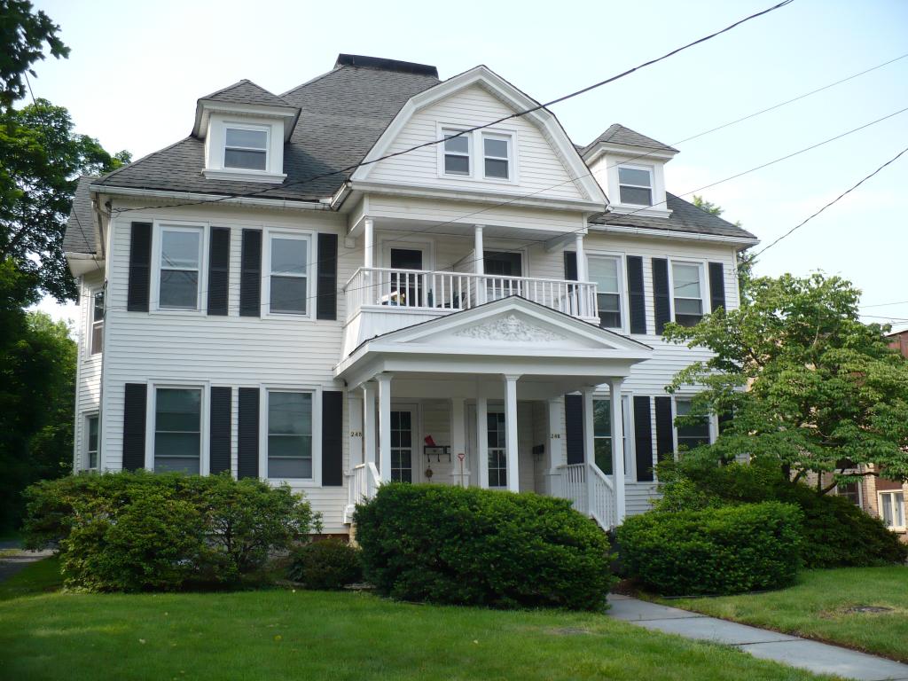 MLS #/Web ID: 2712689
