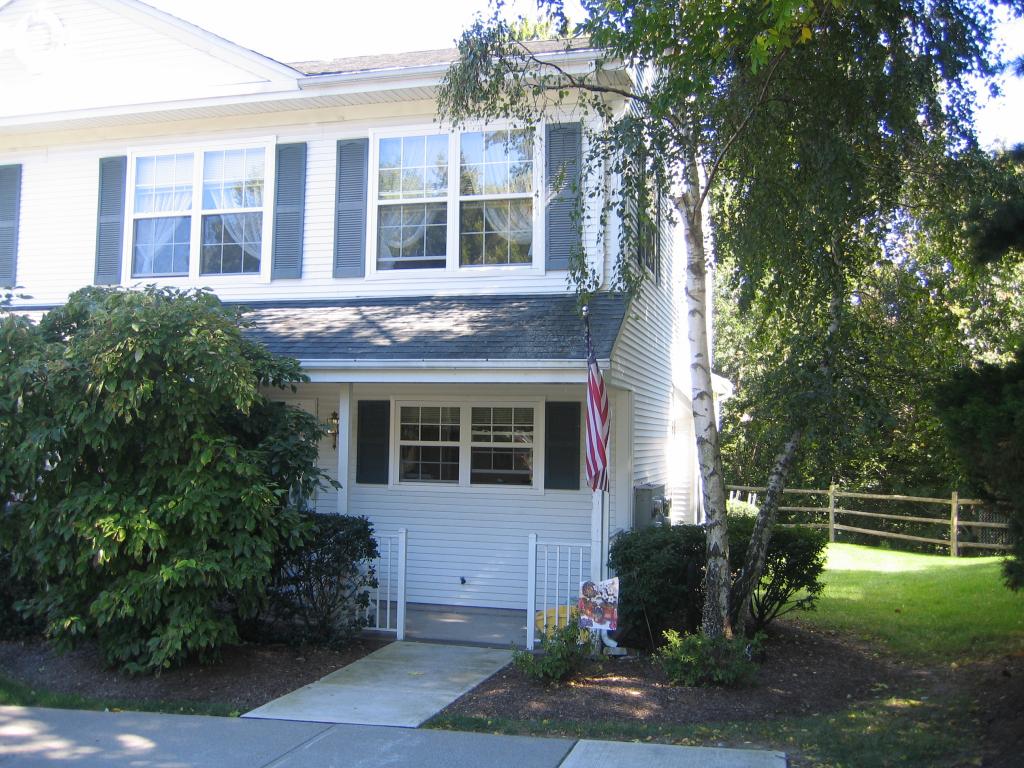 13 MAGNOLIA LN