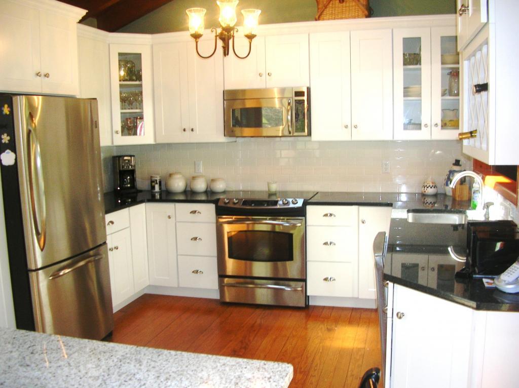 485 E SHORE TRL