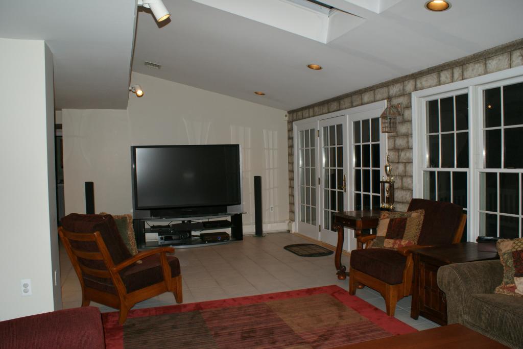 8 BRIARCLIFF TER