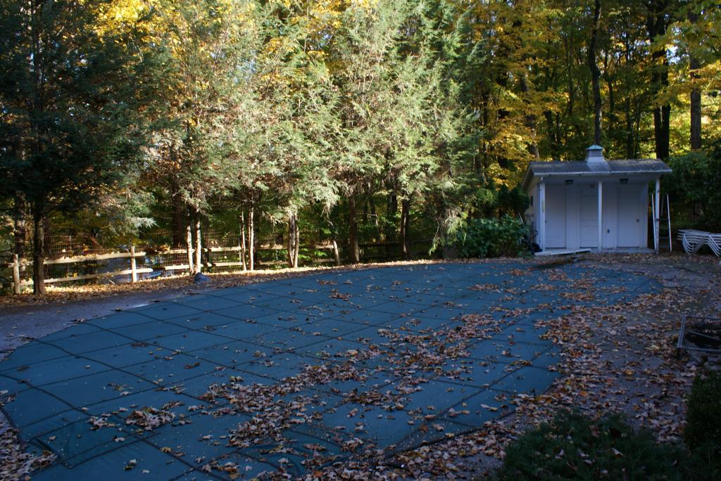 8 BRIARCLIFF TER