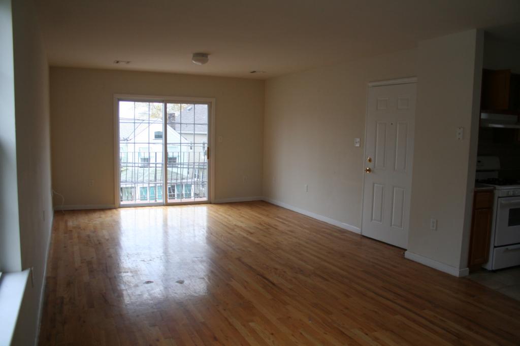 MLS #/Web ID: 2723689