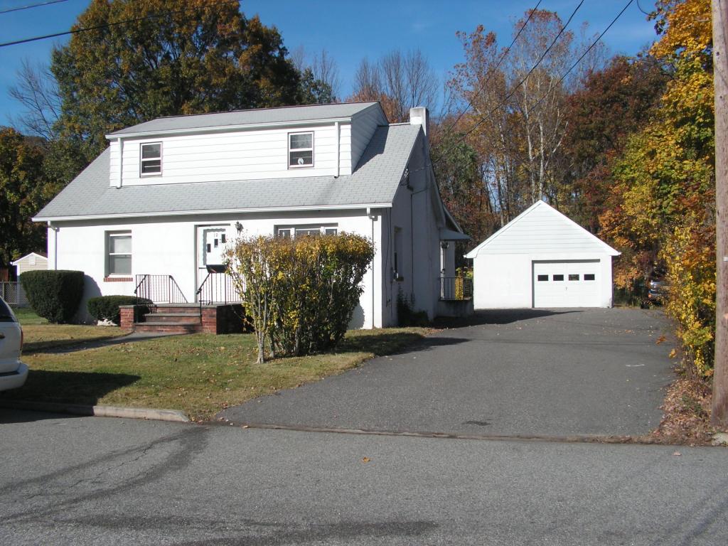 MLS #/Web ID: 2724089