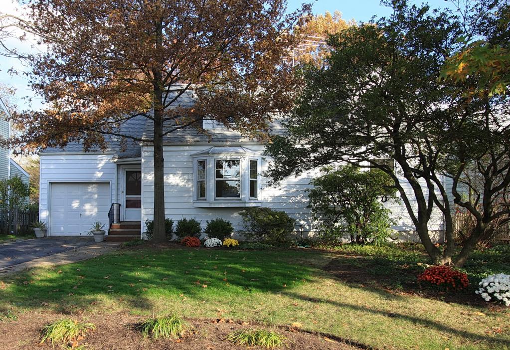 89 LINDEN AVE