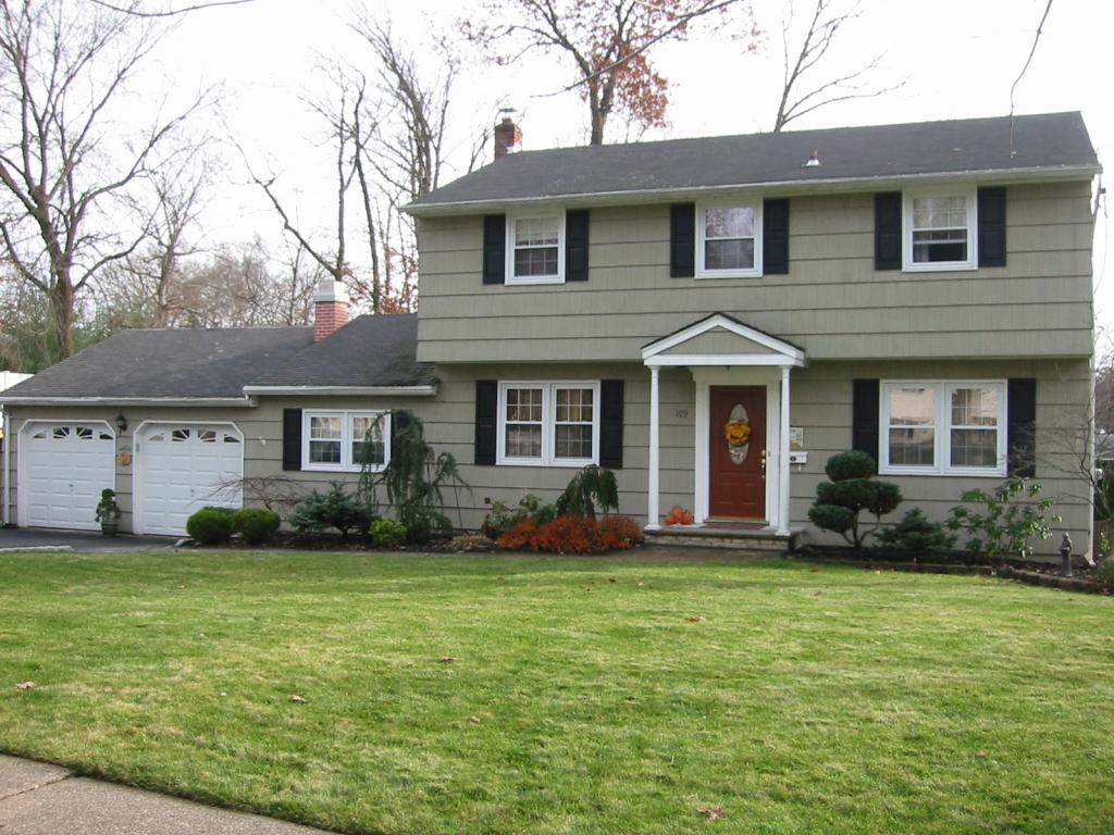 MLS #/Web ID: 2728089