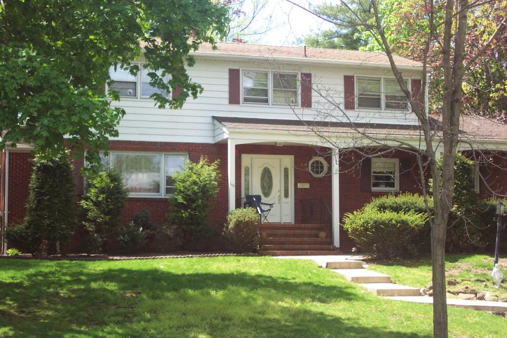 116 AMELIA DR