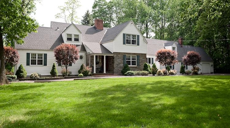 MLS #/Web ID: 2685890