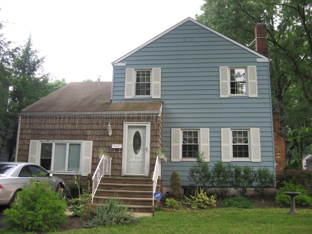 764 W Inman Ave