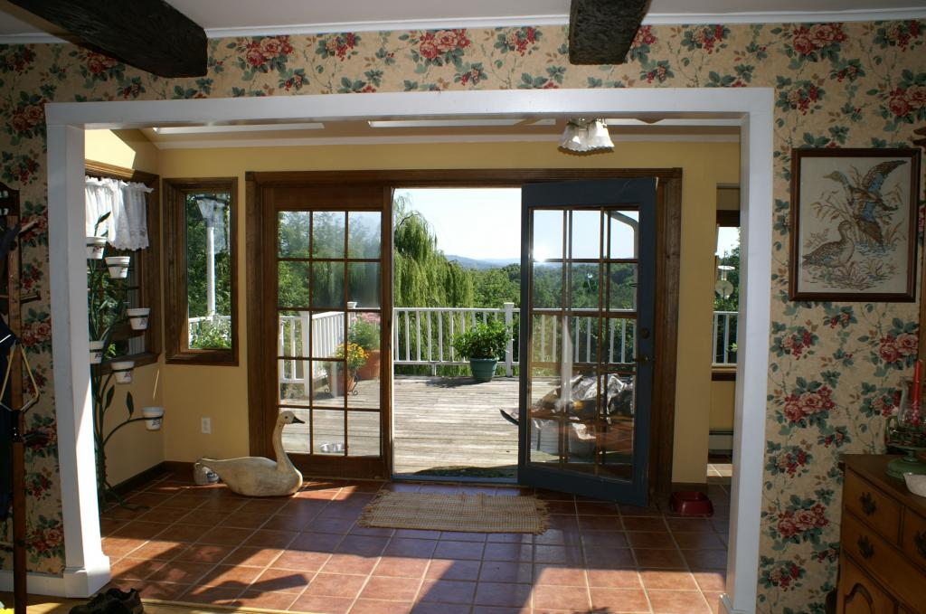 MLS #/Web ID: 2703190