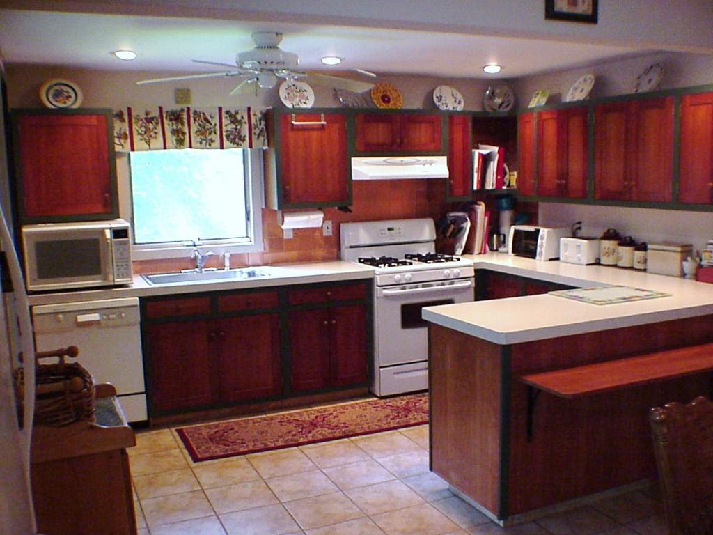 10 Pleasant Valley Road