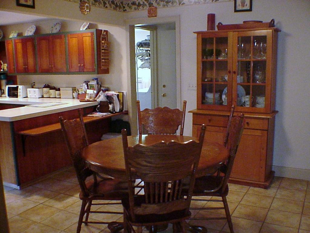 10 Pleasant Valley Road