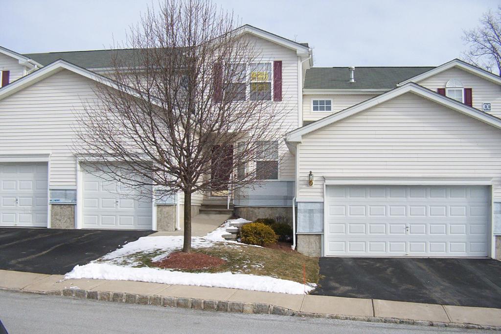 15 Spruce Hills ct