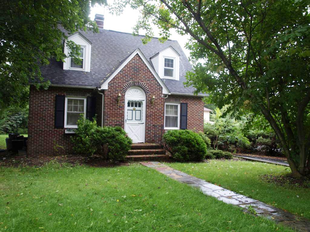 159 MAIN ST