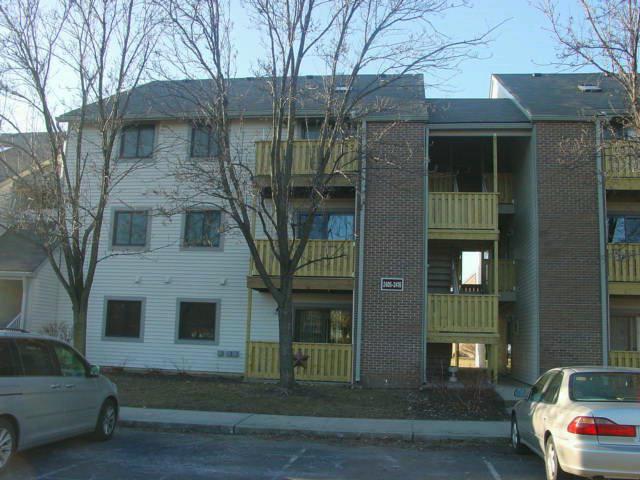 2407 RAVENS CREST DRIVE