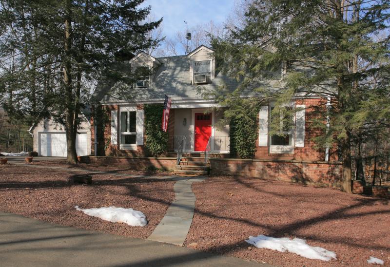 MLS #/Web ID: 2717190