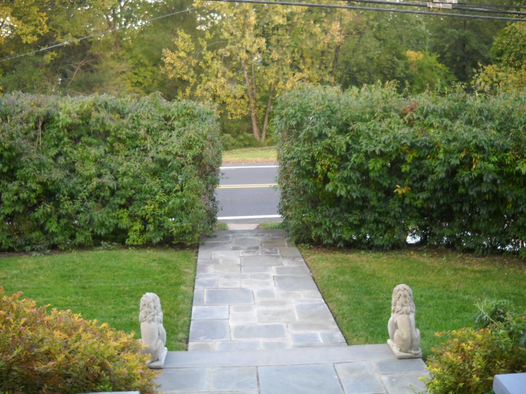 764 GOFFLE RD