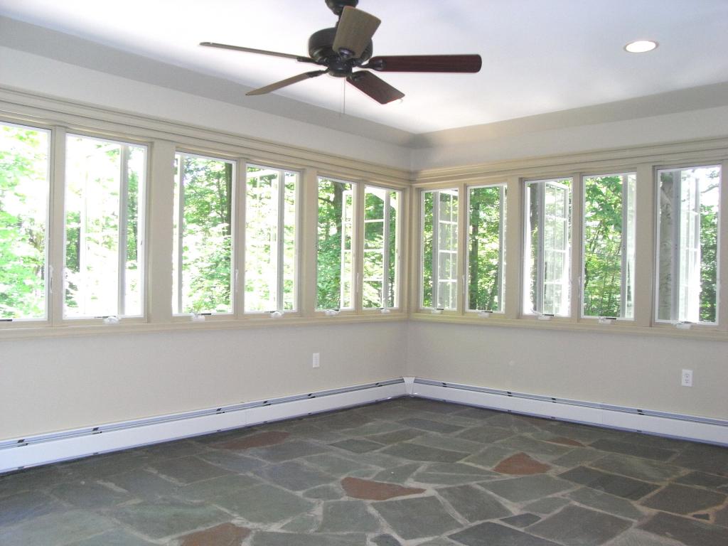 77 OAKHILL RD