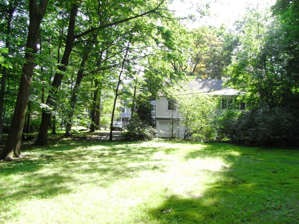 77 OAKHILL RD