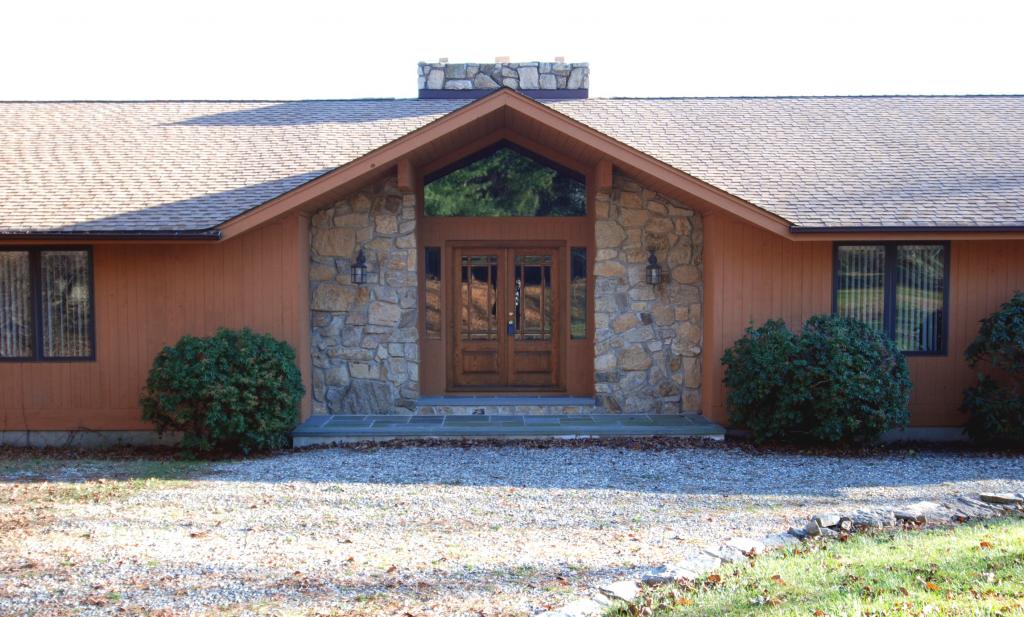 MLS #/Web ID: 2724590