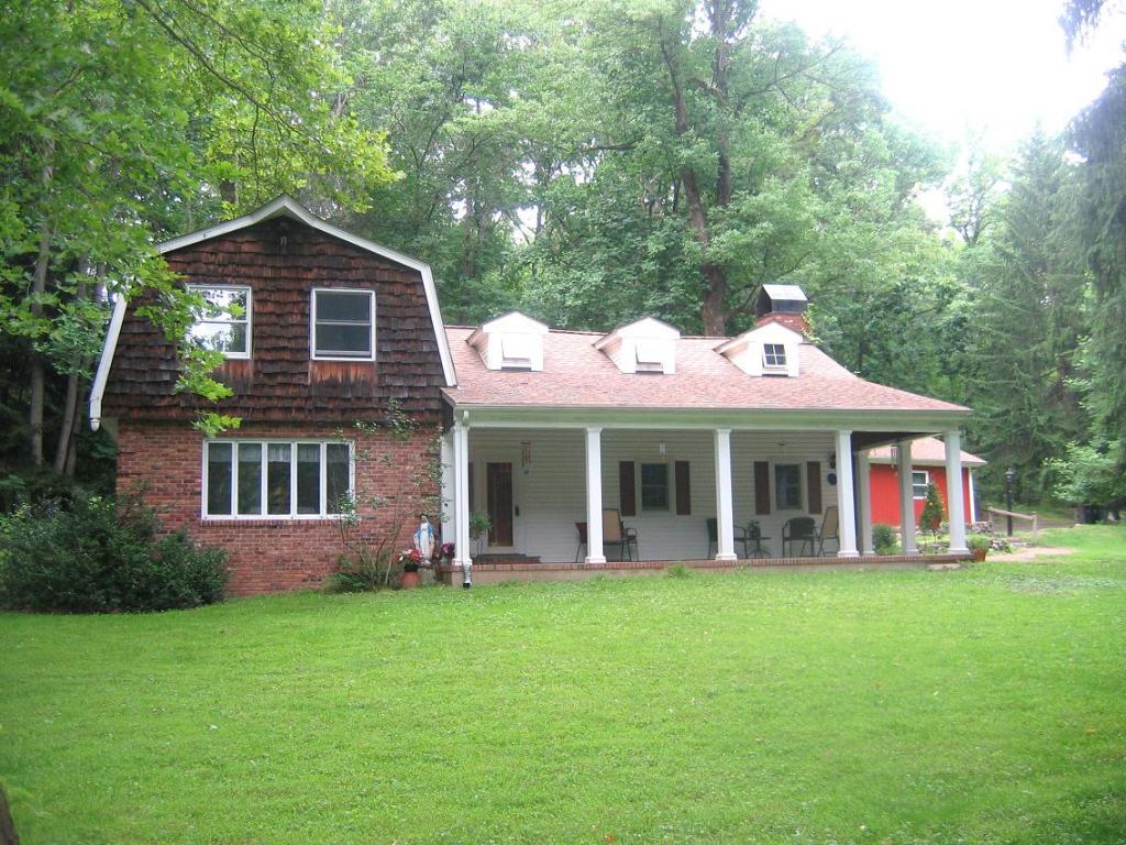 436 LONG HILL RD