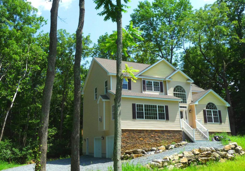 MLS #/Web ID: 2664291