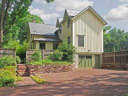 MLS #/Web ID: 2691591